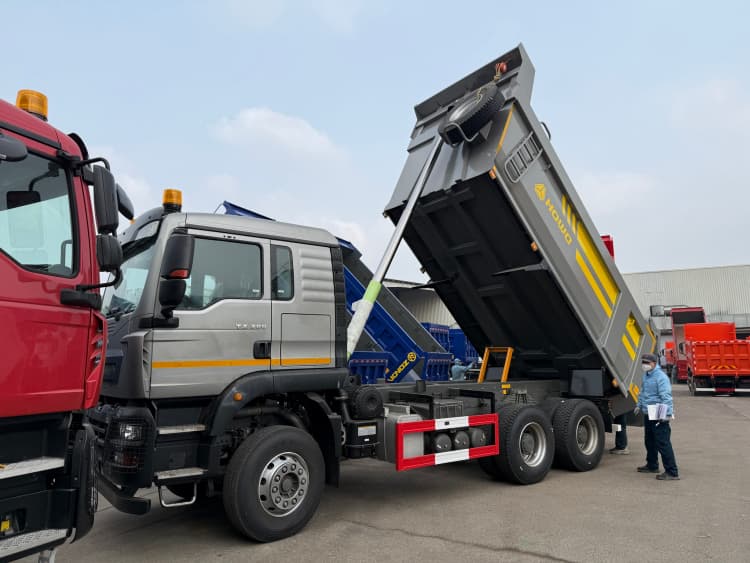 Heavy Reman Howo TX 400 Tipper Truck 12 Wheeler 6 Sinotruk Howo TX 400 12 Wheeler Reman Heavy Tipper Trucks for Sale Price