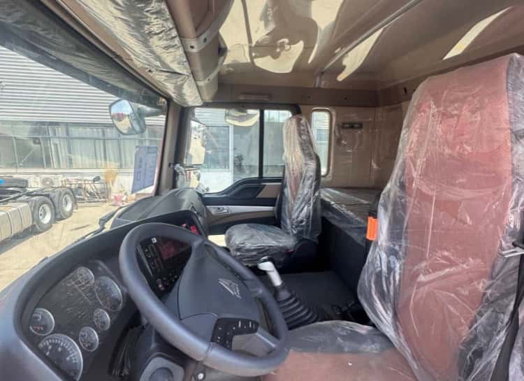 Reman Howo TX Tipper Truck 12 Wheeler 8 Customized Reman Tipper Trucks Sinotruk TX 12 Wheel